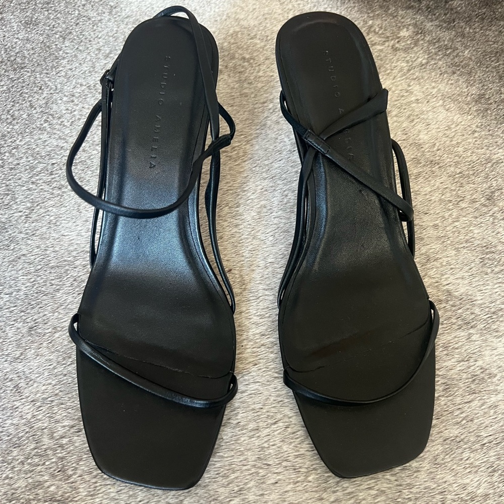 Studio Amelia Black Heeled Sandals